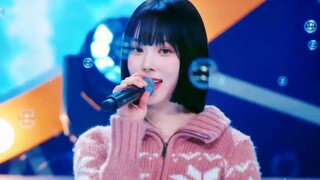 Park Chan-yeol + Kim Min-jeong Winter + Lee Mark + Raiden Yours' collaborative stage!