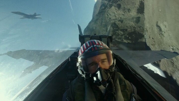 Tom Cruise's "Top Gun 2" official trailer: Flying a fighter jet!