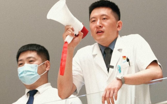 Khi nghi thức bàn giao nhiệm vụ lại là một canh bạc sống còn, thì ngài sẽ ứng phó ra sao?