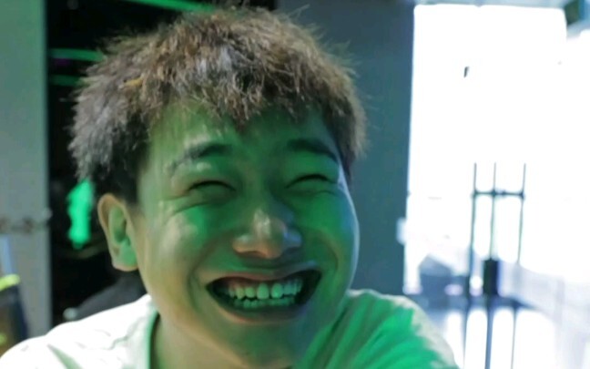 Semuanya, datanglah bermain kalau tidak ada kegiatan, tempat ini sudah kubeli!