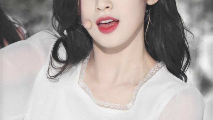 Hoàn toàn hiểu được vì sao Lin Nayeon lại nói là thích cô ấy!!