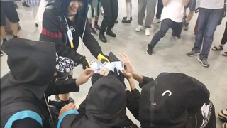 "Con người sơ khai thuần hóa Ác linh Babel"