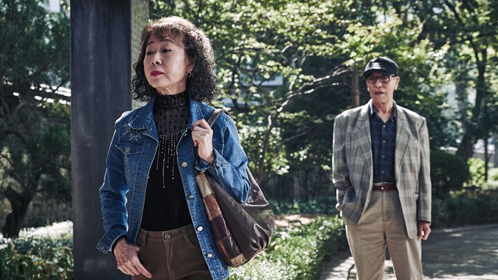 ดูบ้าน 8.2 เรื่องจริงที่สร้างเป็นภาพยนตร์: ชายชราวัย 65 ปีออกมายืนข้างถนนเพื่อเอาชีวิตรอด! “คุณหนูเท