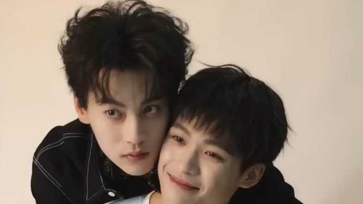 The TV series "Reverse Love" is about to be aired. The first sight is a routine, and being attracted