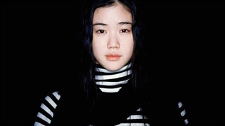 “我已经死了，但你还活着。”