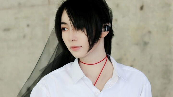 [Silver Ear Girl] Holding [In the endless hell, the chest is still burning