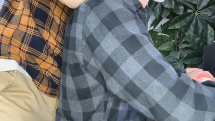 Couples from manga. | [Brother's Pampering] The big shot returns home from work and immediately sees