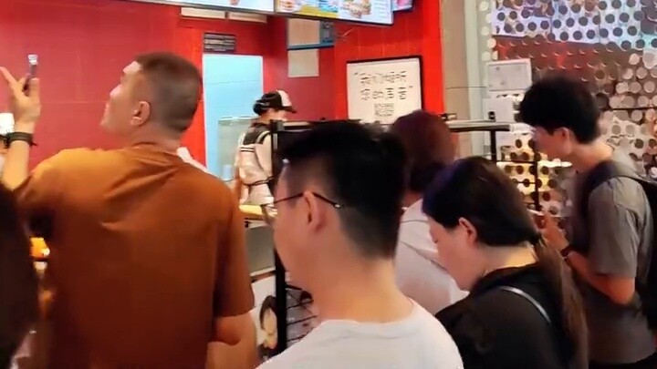 A video to show you the joint event of KFC x Volleyball Boys!!! (Includes a guide to obtaining the F