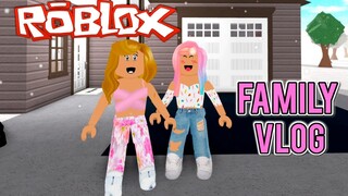 Roblox Family Vlog with Titi & Teen Goldie - New House in Bloxburg