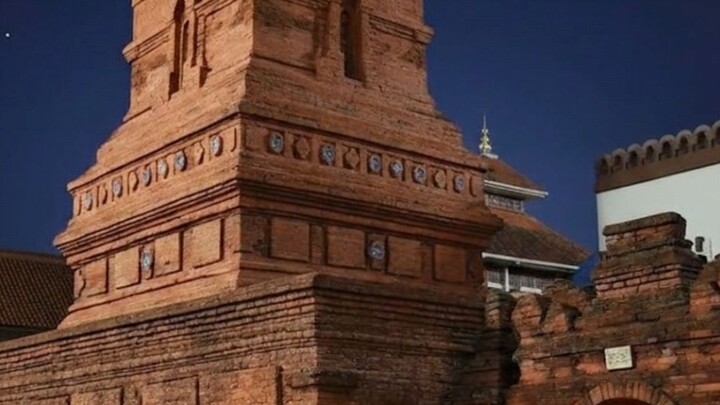 Kalian tau ga ada 1 tradisi unik di kudus dalam menyambut bulan suci ramadan, tradisi apakah itu?