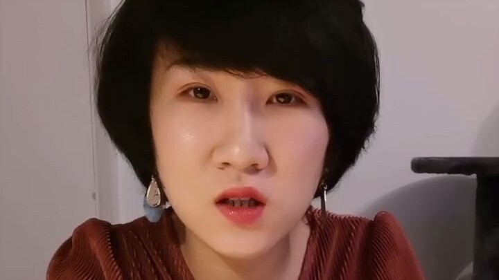 Nàng dâu mập lưu ảnh bạn gái cũ trong máy tính (Không ngờ phải không? Nàng dâu mập của tôi trước đây