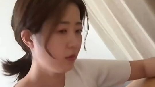 Jepang tersingkir, sang suami asal Tiongkok berusaha menahan tawa saat berhadapan dengan istri orang