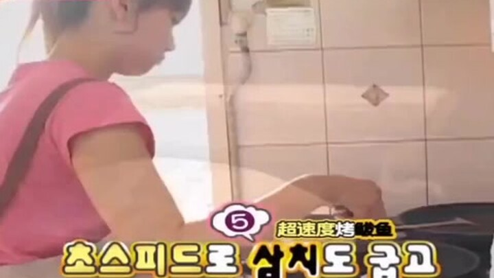 Song Qian’s incredible cooking speed: she single-handedly whipped up nine dishes. Truly a super capa