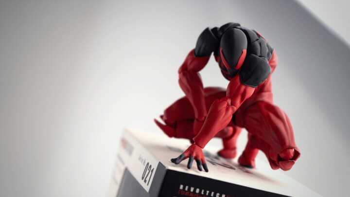 "Self-modified" Kaiyodo Surprise Yamaguchi Scarlet Spider Kane