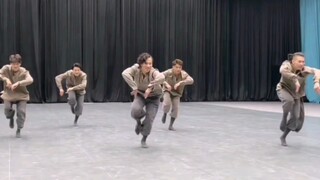【蒙古舞】【常宏基】和深圳歌剧舞剧院的青年舞者们表演《希格希日》