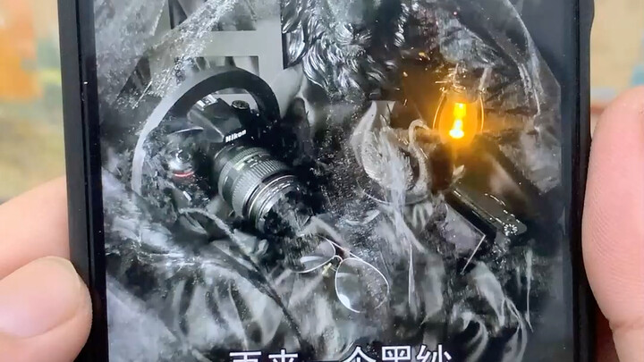 Chỉ là một suất màu đen thôi!