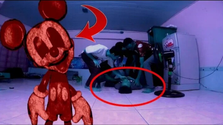 Triệu Hồi Chuột Mickey Ác Quỷ Đằng Sau Tuổi Thơ - WEFI Ghost