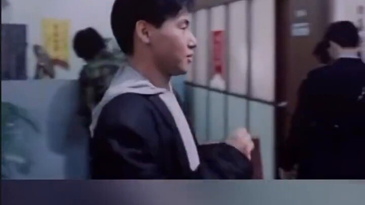 เราคงเคยเห็นซอมบี้กัดคนบ่อยมาก แต่คุณเคยเห็นคนกัดซอมบี้บ้างไหม?