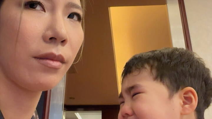 Khoảnh khắc rối loạn tinh thần sau khi làm mẹ (2)