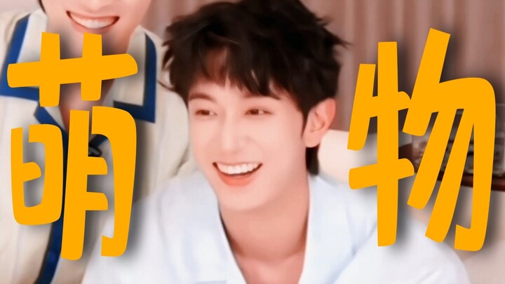 Trời ơi! Sau khi anh ấy xuống nước thì sao lại ngây thơ đáng yêu đến thế nhỉ… Tôi phải gọi mẹ luôn r