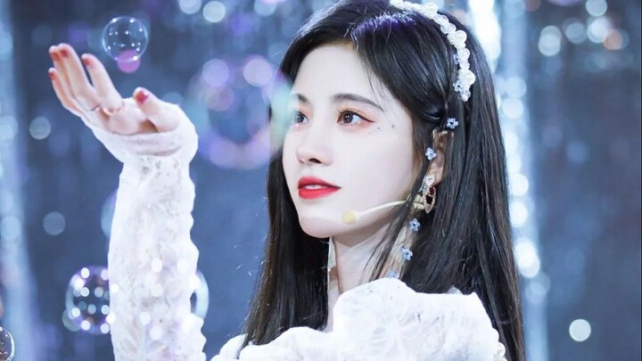 ร้องสดปลอม? ฟังไม่รื่นหู? ถูกแซะว่าล่มกลางอากาศเพราะสภาพย่ำแย่? งั้นมาร่วมตัดสินสเตจโชว์ในสภาพฟูลสแต