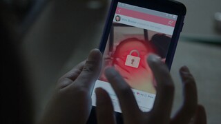 【宇哥】这台手机成精了，不与它交往就爆你私照，怕不怕？《猎奇怪谈：马丁》