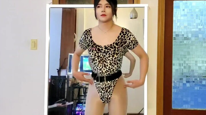 Shebin's new exercise starts~Leopard print version