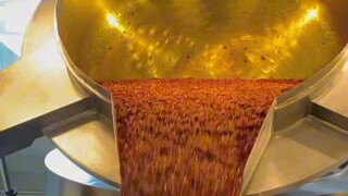 Special hot pot base designed specifically for Cantonese stir-frying—would you like to give it a try