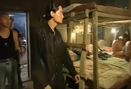 三个人敢进来横   真勇啊