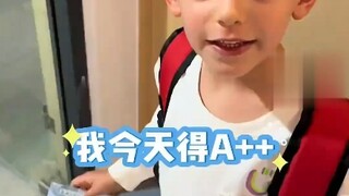 当英国小朋友在广西长大，网友：一开口45身份证马上掉出来