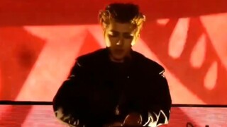 [Cai Xukun] أثناء تشغيل الدي جي المباشر، تم مزج أغنية "Chong Ji Xing" مع النص الصيني القديم "Ji Ji J