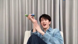 [Tan Jianci] AI Xiang Liuzui เวอร์ชันภาษาอังกฤษค่อนข้างหวาน ดูสิว่า Tan Jianci เกลี้ยกล่อมขนาดไหน