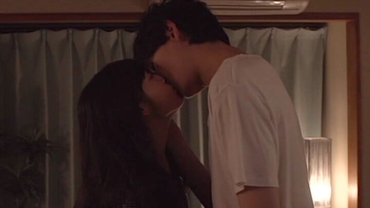 [Film]Ciuman di Dinding, Ciuman Balik Tangan, Ciuman Bir