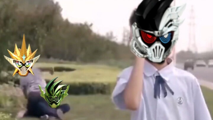 Video pertarungan langka antara Kamen Rider Cronus dan Pemain Invincible