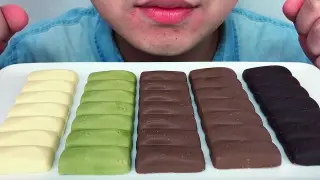 [ASMR]Eating Sounds of Frozen Chocolate