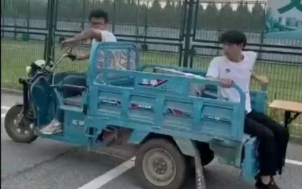 大学生办校园卡有多卑微