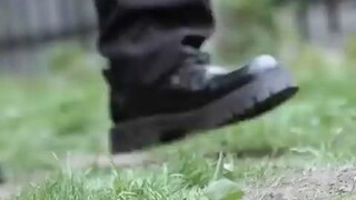 สาวถูกตระกูลจับคั่งในกรงหมาเพราะท้อง ลูกชายแปลกหน้า