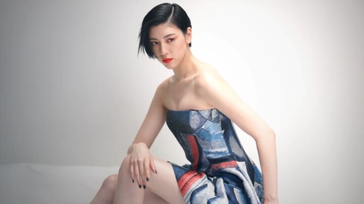 Ayaka Miyoshi benar-benar cantik!