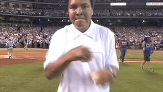 泰森第一次见到偶像阿里，腼腆得像个不会打架的“孩子”！