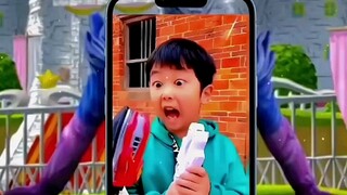 Dia sudah sangat tua, tapi dia masih percaya pada Ultraman