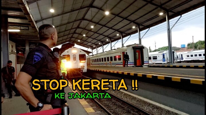 STOP KERETA , Kita mau ke jakarta !!