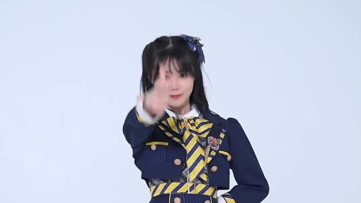 AKB48 Team SH "Loud Diamond" Straight Shot - Gui Chuchu