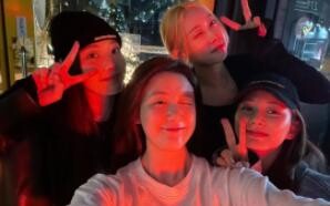 حفلة كذبة أبريل لتشو تسييو، يي شوهوا، شين شياوتينغ، وهان دونغ | 230401