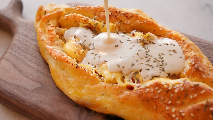 99% of people have never eaten it! Pizza made with yogurt? Turkish boat pizza!