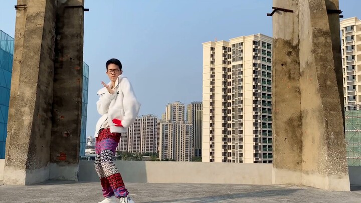 "This guy really has the flavor of a wild horse!" ➡️HyunA's "I'M NOT COOL" male cover