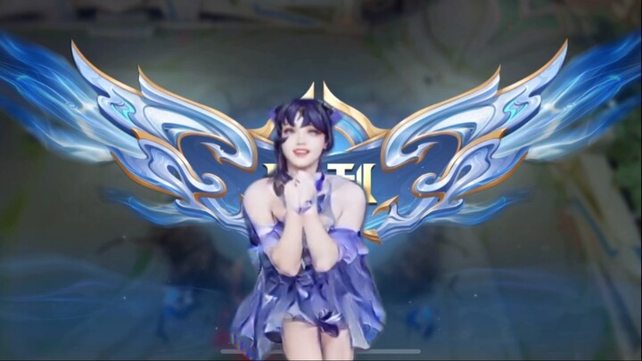 ไห่เยว่ตอนกลางคืนนอนแล้วดึงผ้าห่มออก ก็เห็นสองตัวพิษโผล่ออกมา ยิ่งทำให้สิ้นหวังเข้าไปอีก