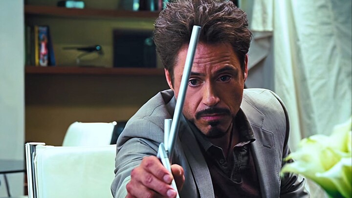 “Điểm lại những khoảnh khắc siêu anh hùng “tay quậy” nổi tiếng!”