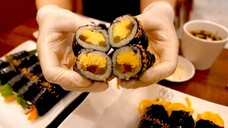 Gimbap dengan aneka varian rasa Super Lezat ||  Terjual 10.000 porsi sehari || Korea Street Food