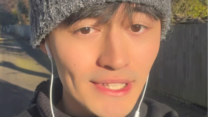 Why Doesn’t Anyone Cover “Never Gonna Give You Up”?