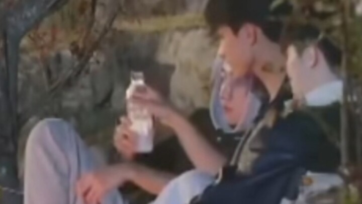 Xu Minghao memanjakan DK tapi juga imma‖Shuo Ba